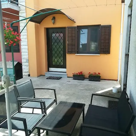 Apartman Pino Apartment *