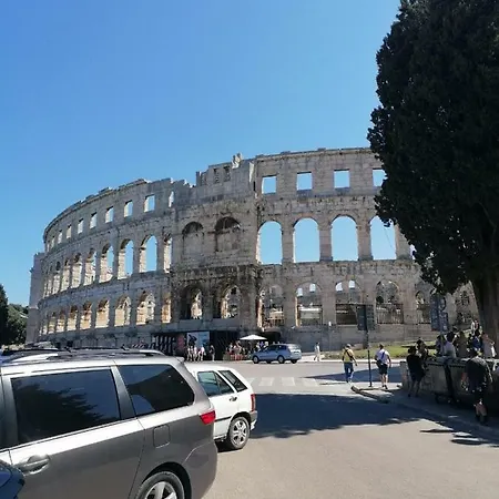 Apartman Pino Pula