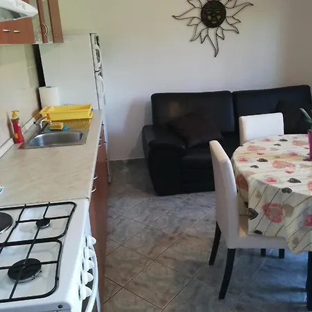 Apartment Apartman Pino Pula